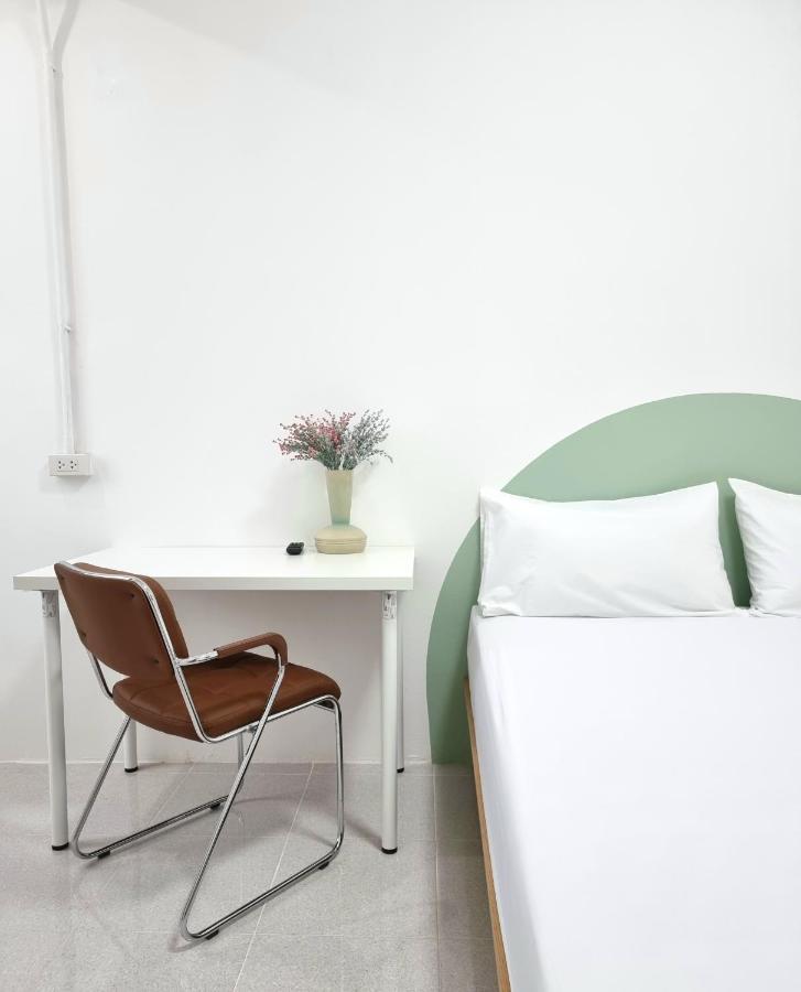 The Zai Apartment Ban Krathum Lom Zewnętrze zdjęcie
