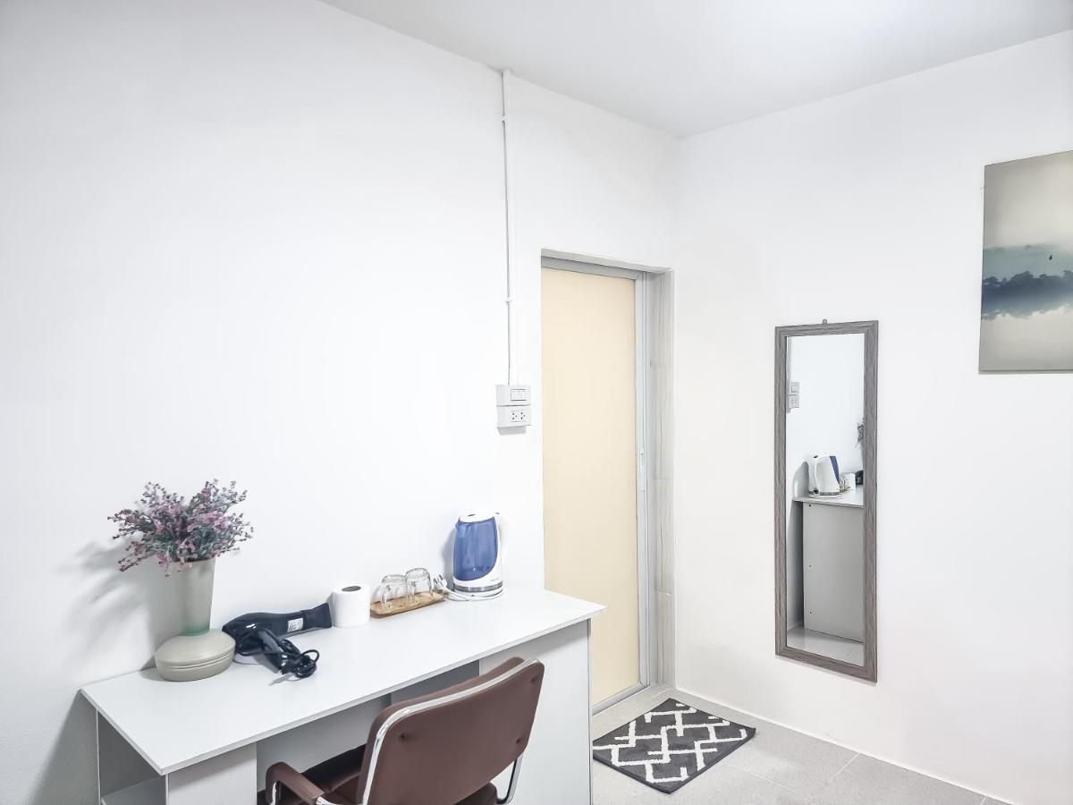 The Zai Apartment Ban Krathum Lom Zewnętrze zdjęcie